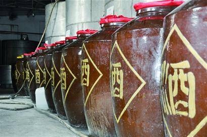 老青岛首家酒精厂，爱国实业家经营，地瓜作原料生产白酒大受欢迎
