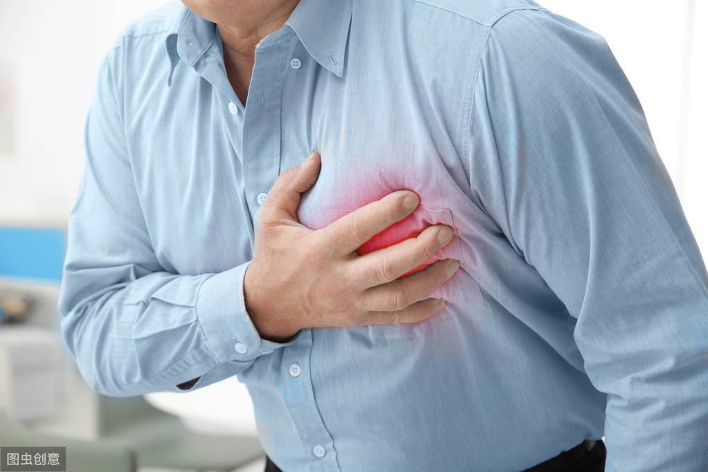 男人胸痛非小事，而且更凶险！乳房有这些症状一定要小心