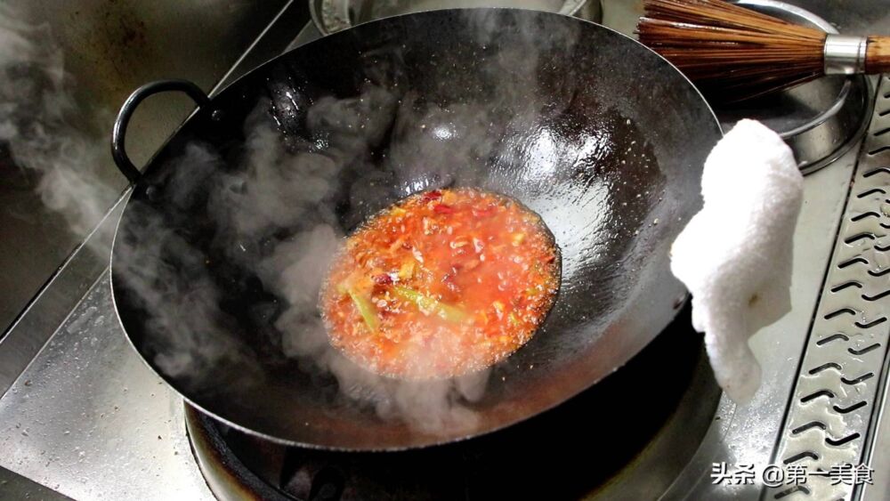 素炒茄子，别放盐！只需这几步，出锅比肉好吃，连菜带汤一滴不剩