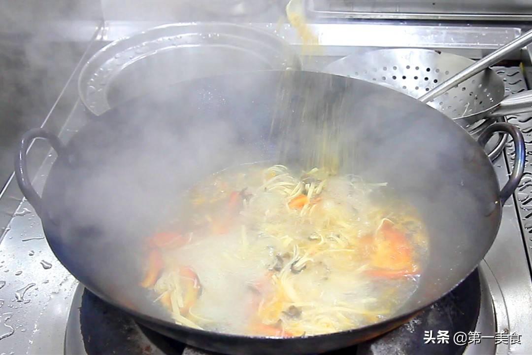 河南人冬天喝得最多的1碗汤！全是素菜比肉还香，回回上桌都精光